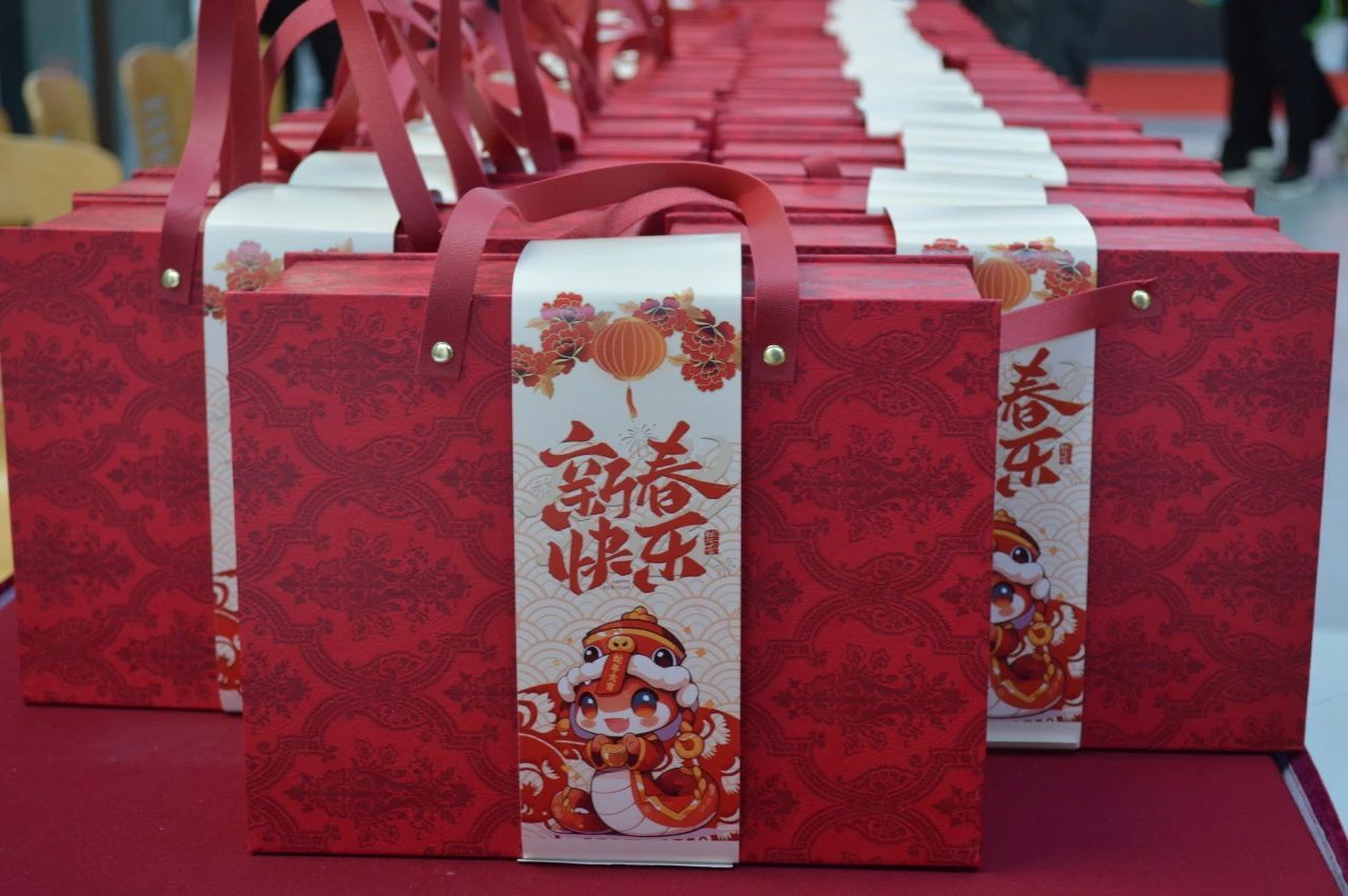 共筑济E”留校学子迎春游园活动